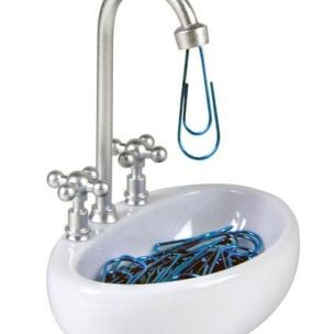 drip-clips-paper-clip-dispenser-water-faucet-desk-1